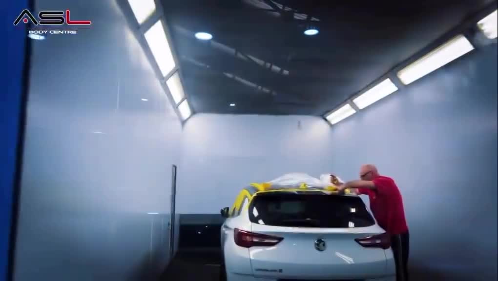 Vehicle paint preparation in ASL Bodyshop’s spray booth